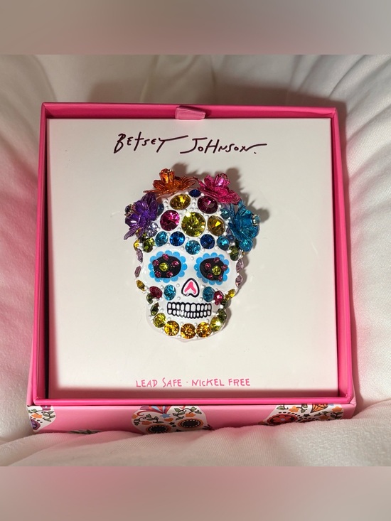 Betsey Johnson Jewelry - Betsey Johnson Multicolor Sugar Skull Day Of The Dead Brooch NWT